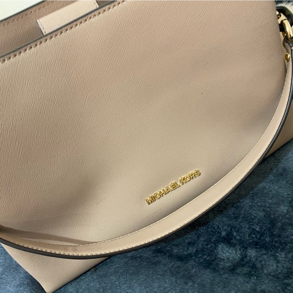 Michael Kors Tote in mauve